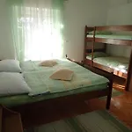 Gasthuis Tinka Starigrad Paklenica