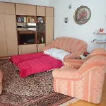 Tinka Starigrad Paklenica