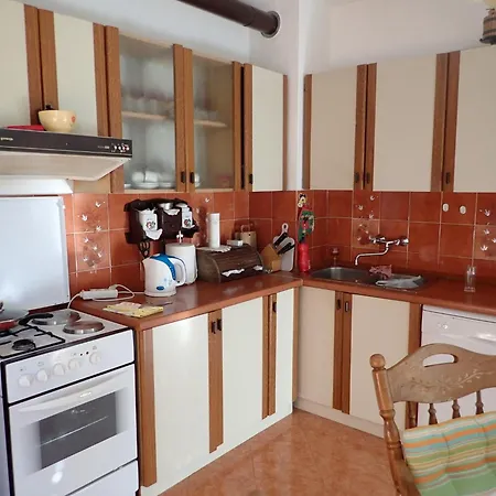Tinka 3* Starigrad Paklenica