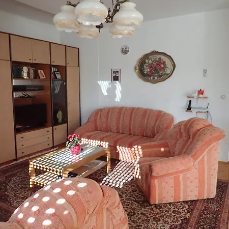 Guest house Tinka 3*