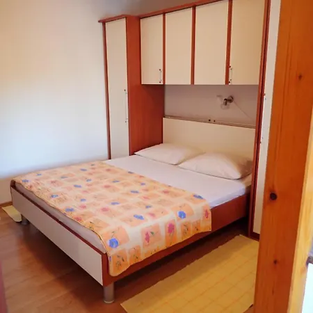 Tinka Guest house Starigrad Paklenica