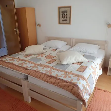 Tinka Guest house 3*