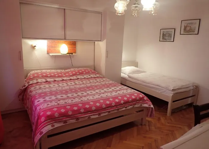 Tinka 3* Starigrad Paklenica