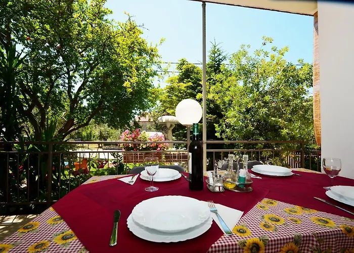 Tinka Starigrad Paklenica